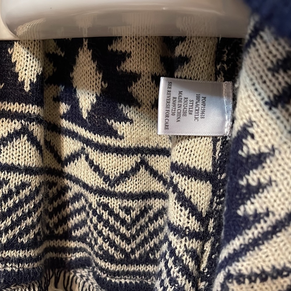 Aztec Cardigan - Picture 2 of 5